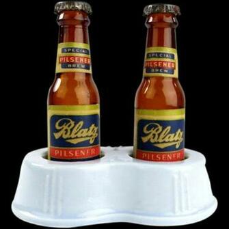 Vintage Advertising Salt Pepper Shakers Pilsner Blatz Beer Bottles