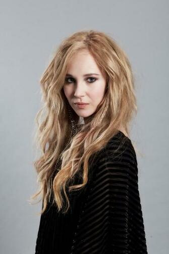 Juno Temple HD Wallpaper