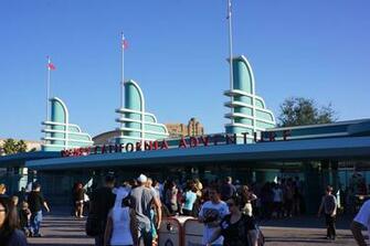 Picstopin California Adventure Entrance Desktop Wallpaper