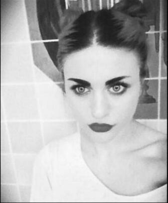Frances Bean Cobain Image Wallpaper And