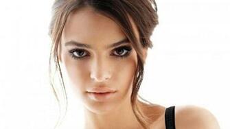 Emily Ratajkowski Vimeo Wallpaper