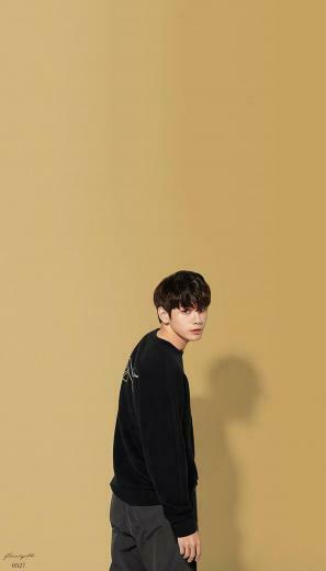 Wanna One Ong Seongwoo X Reebok Wallpaper