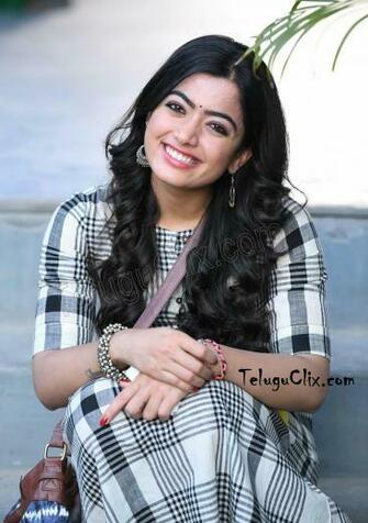 Rashmika Mandanna HD Wallpaper Top