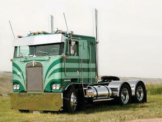 Beautiful Semi Truck HD Image Wallpaper