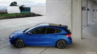 Ford Focus Hatchback St Line Euro Spec Side HD