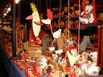 Traditional Christmas Toys Wallpaper