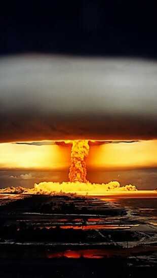 Nuclear Explosion iPhone 5s Wallpaper
