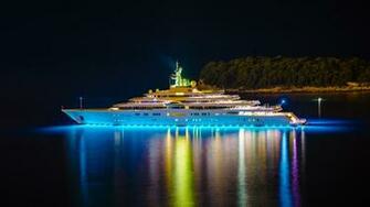 Cruise Ship HD Wallpaper