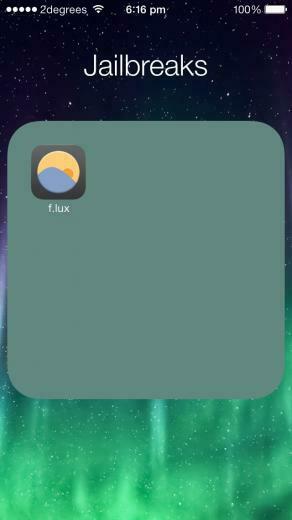 Dock Folders And Lock Screen Has Changed To A Funny Colour Image Jpg
