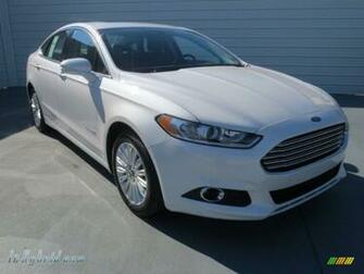 Ford Fusion White Desktop Background Hivewallpaper