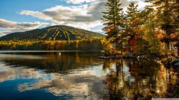New England Wallpaper Top Background