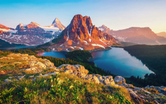 Mountain Scenery Wallpaper