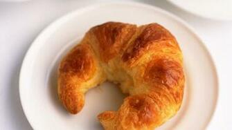 Wallpaper Croissant Plate Pastry 4k