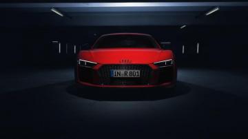 Desktop Wallpaper Audi R8 V10 Plus Sports Car HD Image