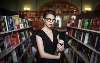 Oktyabrina Maximova Girl HD Wallpaper Stylish