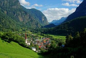 Mountain Village In Austria HD Wallpaper Hintergrund