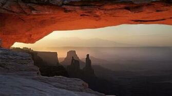 Earth Mesa Arch Wallpaper