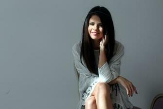 Selena Gomez Wallpaper On