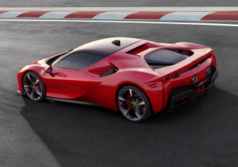 Ferrari Sf90 Stradale Exterior Photos Carbuzz