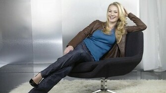 Yvonne Strahovski Wallpaper HD Early