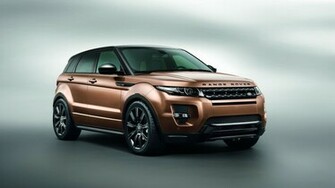 Land Rover Range Evoque X Close