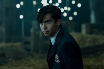 The Umbrella Academy Aidan Gallagher S Well Read Background