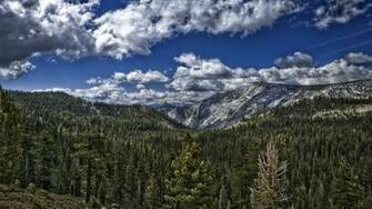 Mountain Scenery Wallpaper