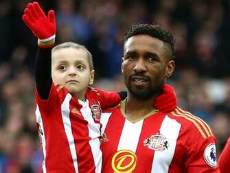 Jermain Defoe Breaks Down In Tears As He Discusses Friendship With