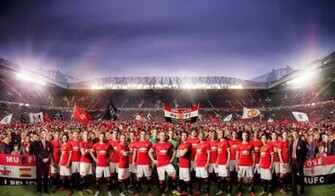 Manchester United Football Club Group Wallpaper In Ground