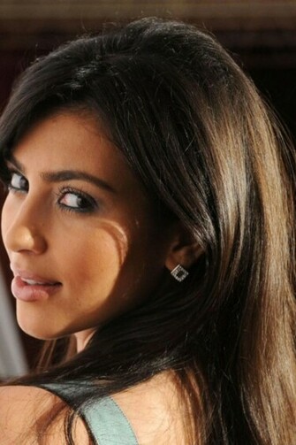 HD Kim Kardashian Wallpaper