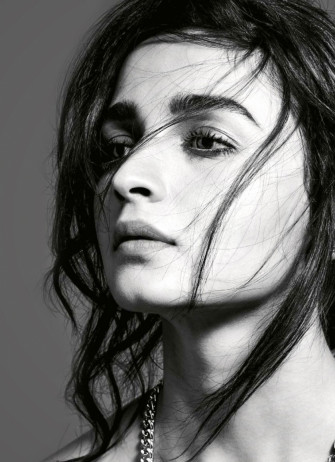 Wallpaper Bollywood Alia Bhatt Monochrome