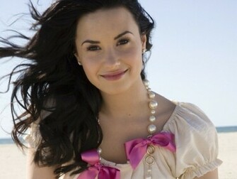 Demi Wallpaper Lovato