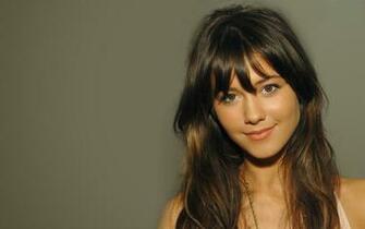 Celebrity Photos Mary Elizabeth Winstead Hot And