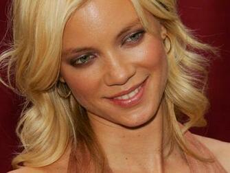 Hollywood All Stars Amy Smart HD Wallpaper