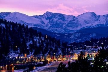 Rocky Mountain Christmas Wallpaper