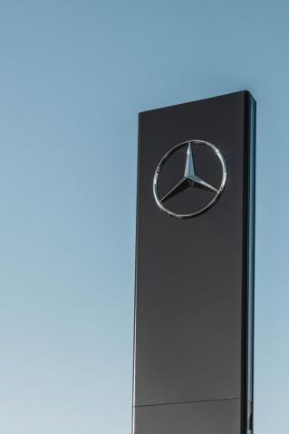 Mercedes Benz Pictures Image