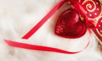 Red Heart Decorations Wallpaper