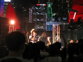 Reeve Victoria S Harbor Night Cantonese Screamo