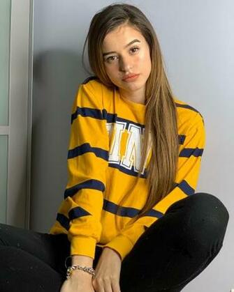Lea Elui Bio Age Height Fitness Models Biography