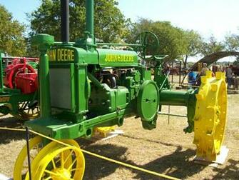 HD Wallpaper John Deere Tractors X Kb Jpeg