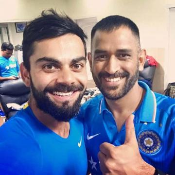 Ms Dhoni Virat Kohli Fan S Club Photos