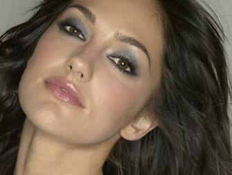 Minka Kelly Wallpaper Cute Hollywood Girl