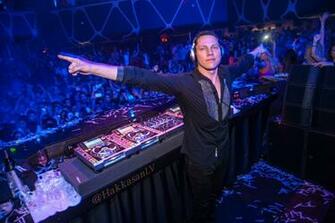 Where To Hear Electronic Music In Vegas When You Re Not At