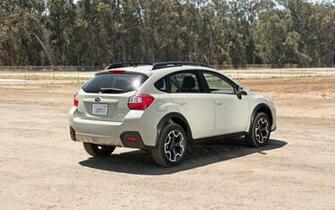 Subaru Xv Crosstrek Rear Car Wallpaper