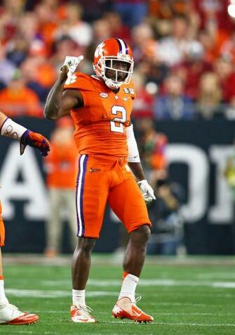 Vikings Reach Deals With Four Draft Picks