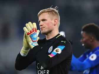 Kasper Schmeichel Warns Leicester Teammates To Stop Embarrassing