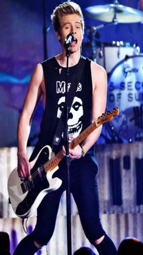 5sos iPhone Background