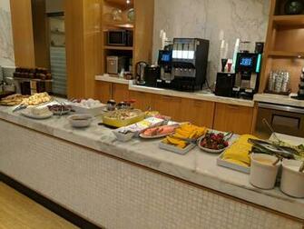The Regency Club Lounge At Hyatt Waikiki Beach Resort