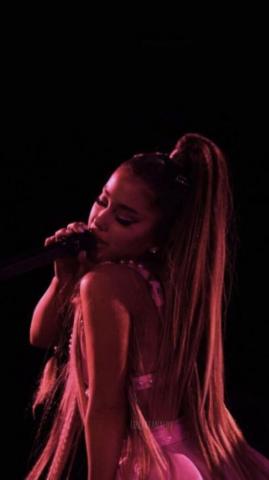 Ariana Grande Sweetener Thank U Next Tour Wallpaper