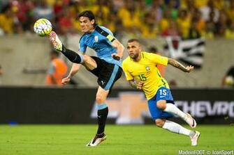 Cdm Cavani Buteur Mais Perdant Face Au Br Sil De